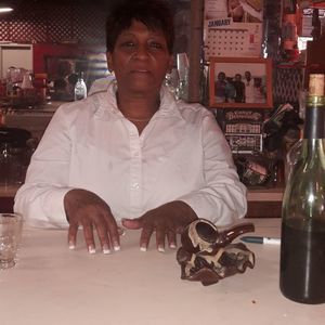 Meet your Posher, Evelyn